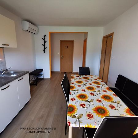 Apartment And Room Anica Tolmin Exteriör bild